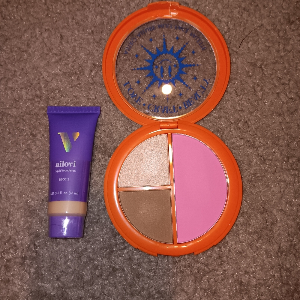 Foundation And Mini Face Palette
